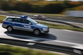 01 polizeipressestelle-rhein-erft-kreis-pol-rek-paketbote-nach-verkehrsunfall-gesucht-pulheim