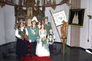 image001