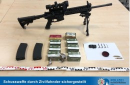 Schusswaffe